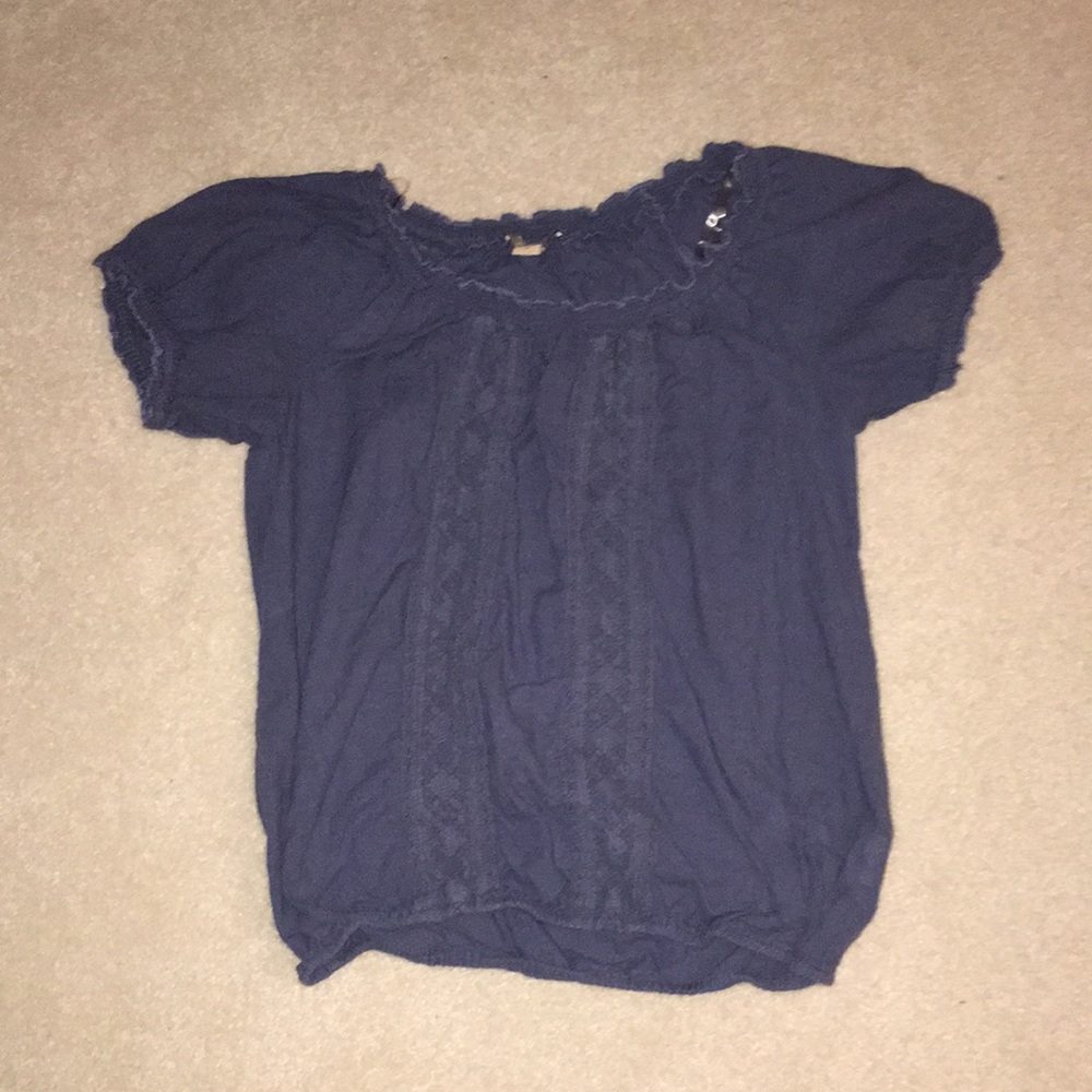 Blue ruffle sleeve top